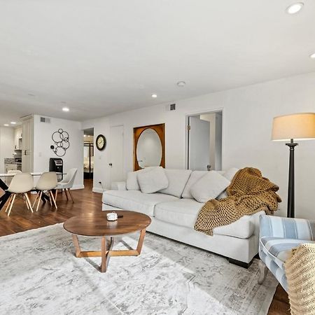 Elegant Hollywood Retreat - Spacious 2Br 2Ba Condo With Resort-Style Amenities Los Angeles Buitenkant foto